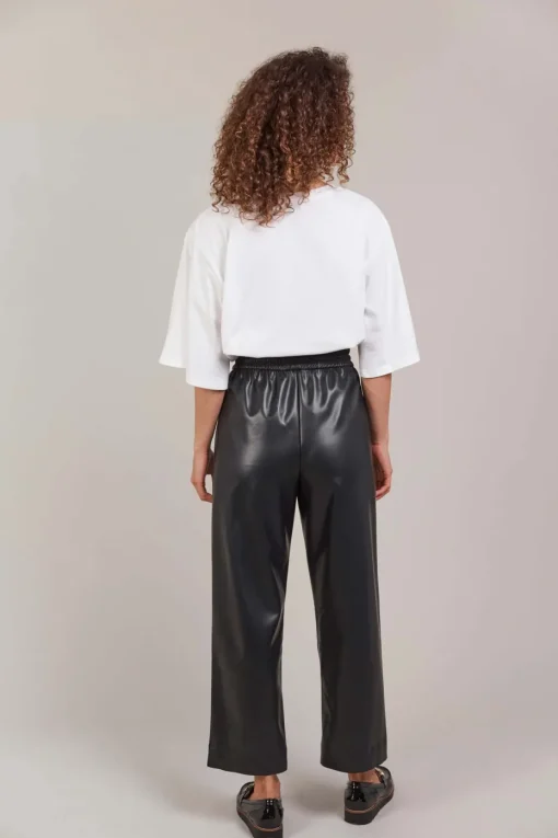 Eb & Ive Allegro Crop Pant in Black