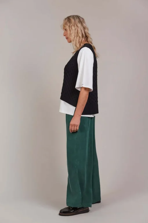 Eb & Ive Naviva Vest in Black