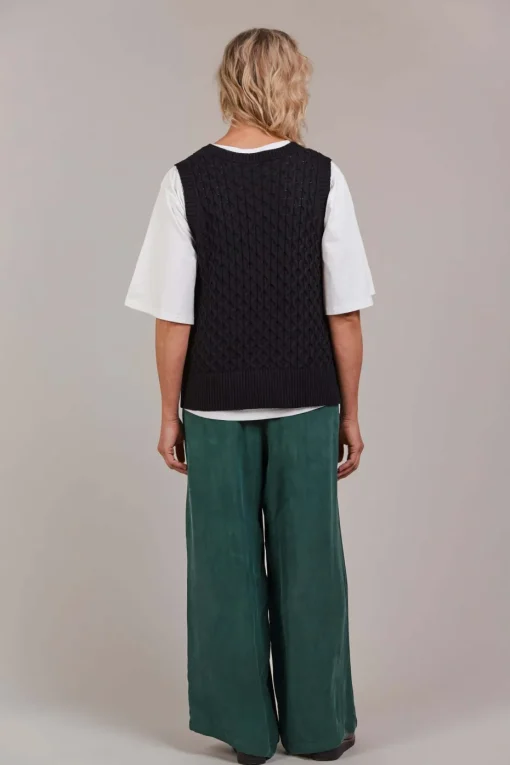 Eb & Ive Naviva Vest in Black